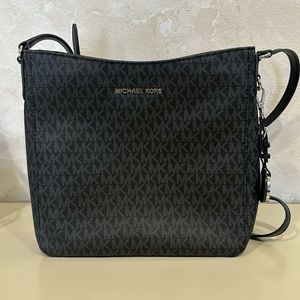 Michael Kors Jet Set Crossbody